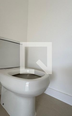Apartamento à venda com 372m², 4 quartos e 4 vagas Apartamento à venda com 372m², 4 quartos e 4 vagasBanheiro