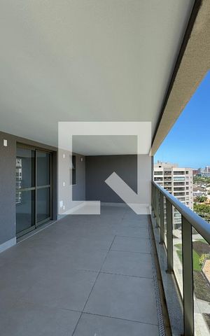 Apartamento à venda com 372m², 4 quartos e 4 vagas Apartamento à venda com 372m², 4 quartos e 4 vagasVaranda Suítes 2 e 3