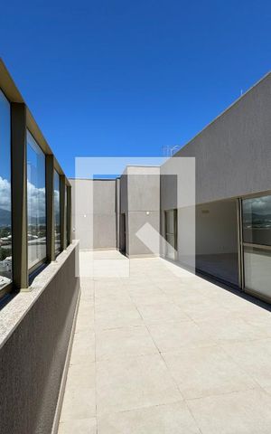 Apartamento à venda com 372m², 4 quartos e 4 vagas Apartamento à venda com 372m², 4 quartos e 4 vagasTerraço