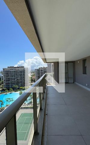 Apartamento à venda com 372m², 4 quartos e 4 vagas Apartamento à venda com 372m², 4 quartos e 4 vagasVaranda Suítes 2 e 3