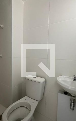 Apartamento à venda com 372m², 4 quartos e 4 vagas Apartamento à venda com 372m², 4 quartos e 4 vagasÁrea de Serviço - Banheiro