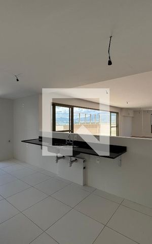 Apartamento à venda com 372m², 4 quartos e 4 vagas Apartamento à venda com 372m², 4 quartos e 4 vagasCozinha