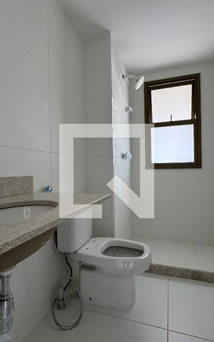 Apartamento à venda com 372m², 4 quartos e 4 vagas Apartamento à venda com 372m², 4 quartos e 4 vagasSuíte 2 - Banheiro