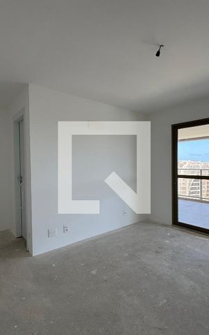 Apartamento à venda com 372m², 4 quartos e 4 vagas Apartamento à venda com 372m², 4 quartos e 4 vagasSuíte 2