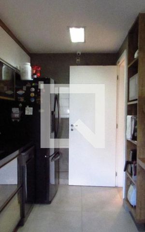 Apartamento para alugar com 233m², 3 quartos e 3 vagasCozinha