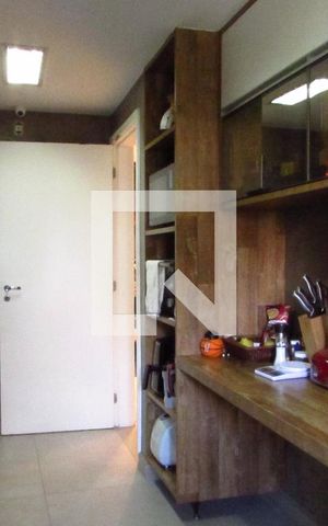 Apartamento para alugar com 233m², 3 quartos e 3 vagasCozinha