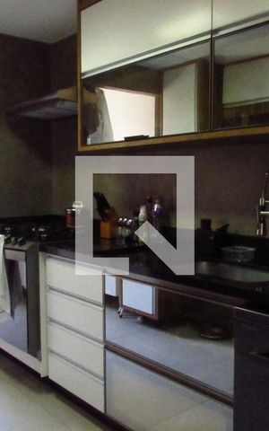 Apartamento para alugar com 233m², 3 quartos e 3 vagasCozinha