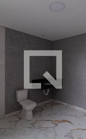 Casa à venda com 100m², 3 quartos e 3 vagas Casa à venda com 100m², 3 quartos e 3 vagasEdícula - Banheiro