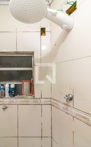 Casa à venda com 244m², 2 quartos e sem vagaBanheiro