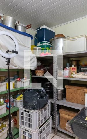 Casa à venda com 244m², 2 quartos e sem vagaQuarto 2