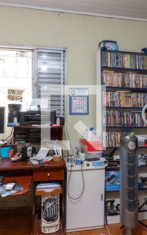 Casa à venda com 244m², 2 quartos e sem vagaQuarto 1