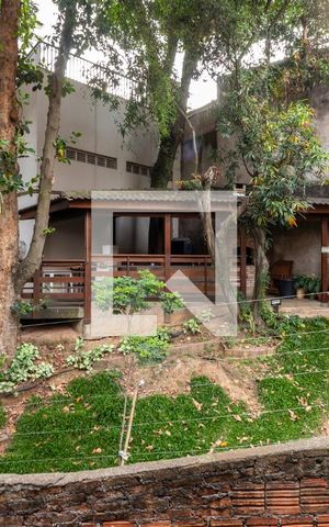 Casa à venda com 244m², 2 quartos e sem vagaVista do Corredor