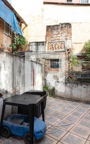 Casa à venda com 244m², 2 quartos e sem vagaQuintal