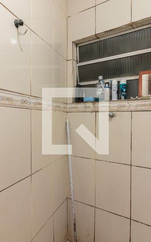 Casa à venda com 244m², 2 quartos e sem vagaBanheiro