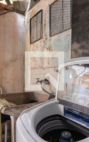 Casa à venda com 244m², 2 quartos e sem vagaÁrea de Serviço