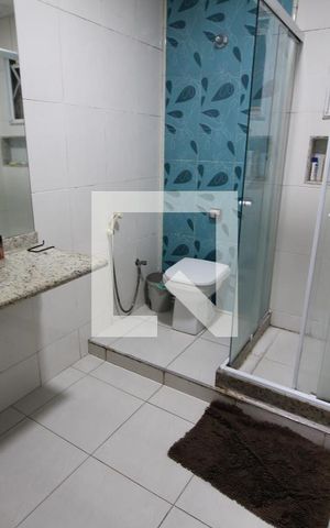 Casa de condomínio à venda com 700m², 5 quartos e 4 vagasBanheiro Social 1