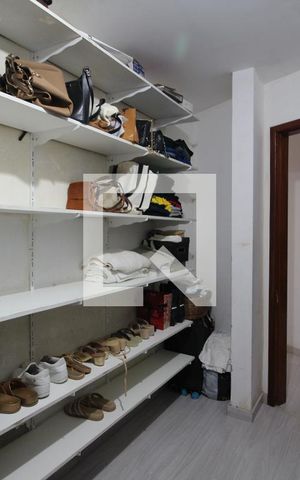 Casa de condomínio à venda com 700m², 5 quartos e 4 vagasQuarto 5 - Closet