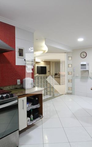 Casa de condomínio à venda com 700m², 5 quartos e 4 vagasCozinha