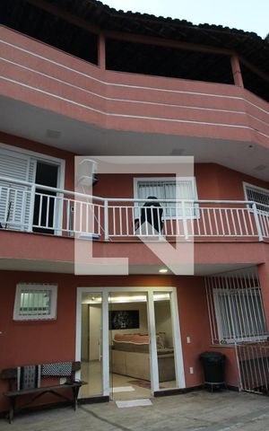 Casa de condomínio à venda com 700m², 5 quartos e 4 vagasFachada Interna