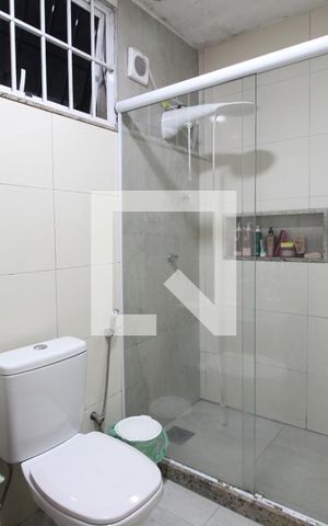 Casa de condomínio à venda com 700m², 5 quartos e 4 vagasQuarto 4 - Banheiro