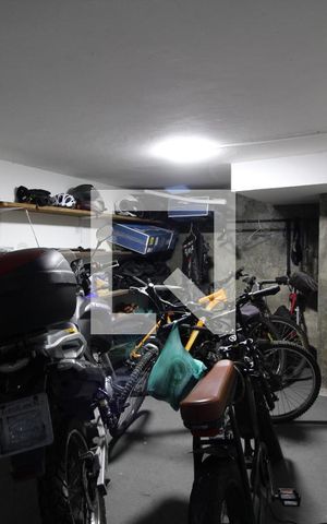 Casa de condomínio à venda com 700m², 5 quartos e 4 vagasGaragem