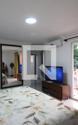 Casa de condomínio à venda com 700m², 5 quartos e 4 vagasQuarto 5 - Suíte
