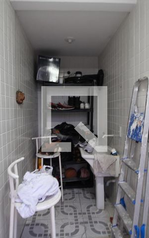 Casa de condomínio à venda com 700m², 5 quartos e 4 vagasÁrea de Serviço 1