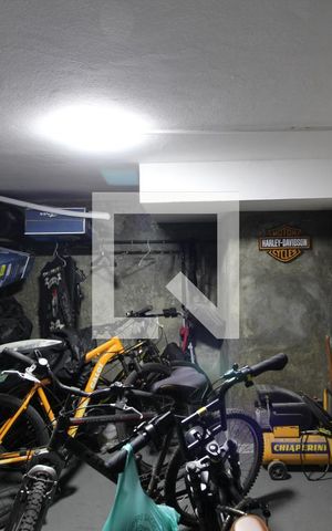 Casa de condomínio à venda com 700m², 5 quartos e 4 vagasGaragem