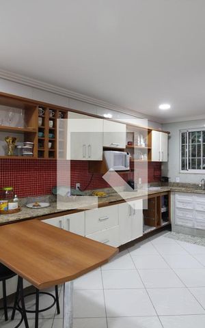 Casa de condomínio à venda com 700m², 5 quartos e 4 vagasCozinha