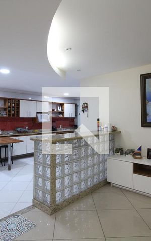 Casa de condomínio à venda com 700m², 5 quartos e 4 vagasCozinha