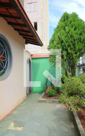 Casa à venda com 200m², 5 quartos e 2 vagasGaragem