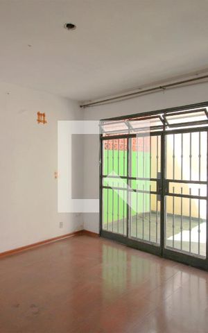 Casa à venda com 200m², 5 quartos e 2 vagasSala