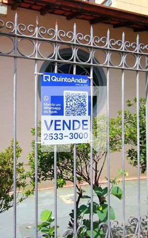 Casa à venda com 200m², 5 quartos e 2 vagasPlaca