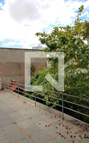 Casa à venda com 200m², 5 quartos e 2 vagasQuintal