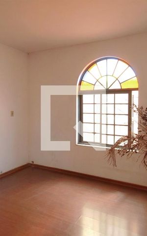 Casa à venda com 200m², 5 quartos e 2 vagasSala de Estar