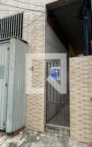 Casa à venda com 60m², 1 quarto e sem vaga Casa à venda com 60m², 1 quarto e sem vagaFachada