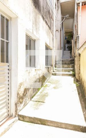 Casa à venda com 60m², 1 quarto e sem vaga Casa à venda com 60m², 1 quarto e sem vagaEntrada