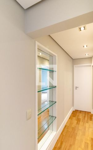 Apartamento para alugar com 125m², 2 quartos e 2 vagas Apartamento para alugar com 125m², 2 quartos e 2 vagasCorredor