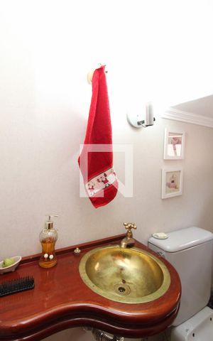 Casa à venda com 280m², 4 quartos e 5 vagasLavabo