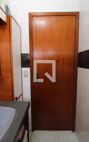 Casa à venda com 280m², 4 quartos e 5 vagasBanheiro Social