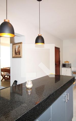 Casa à venda com 280m², 4 quartos e 5 vagasCozinha