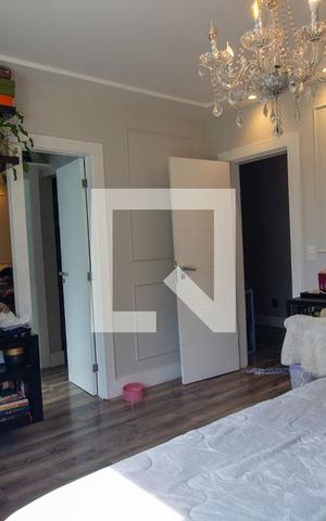 Casa de condomínio à venda com 657m², 5 quartos e 3 vagas Casa de condomínio à venda com 657m², 5 quartos e 3 vagasSuíte 1