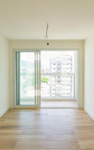 Apartamento à venda com 140m², 3 quartos e 2 vagas Apartamento à venda com 140m², 3 quartos e 2 vagasDetalhe da suíte 3