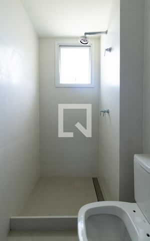 Apartamento à venda com 140m², 3 quartos e 2 vagas Apartamento à venda com 140m², 3 quartos e 2 vagasDetalhe do banheiro das suítes 1 e 2
