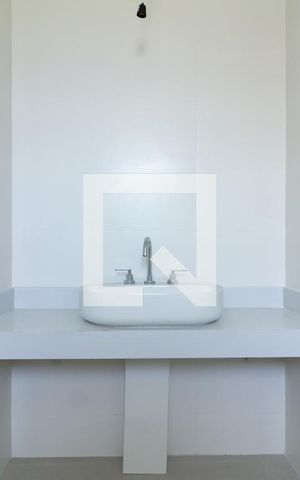 Apartamento à venda com 140m², 3 quartos e 2 vagas Apartamento à venda com 140m², 3 quartos e 2 vagasBanheiro das suítes 1 e 2