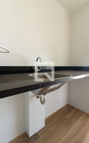Apartamento à venda com 140m², 3 quartos e 2 vagas Apartamento à venda com 140m², 3 quartos e 2 vagasÁrea de serviço