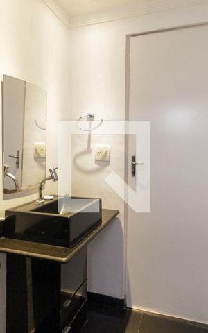 Apartamento para alugar com 67m², 2 quartos e 1 vaga Apartamento para alugar com 67m², 2 quartos e 1 vagaBanheiro