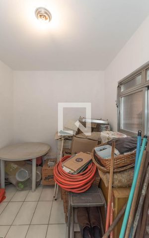 Casa à venda com 218m², 4 quartos e 3 vagasÁrea de Serviço