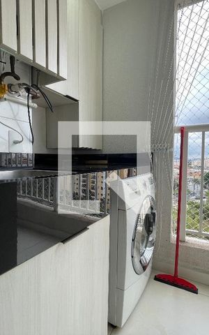 Apartamento para alugar com 42m², 2 quartos e 1 vaga Apartamento para alugar com 42m², 2 quartos e 1 vagaÁrea de Serviço