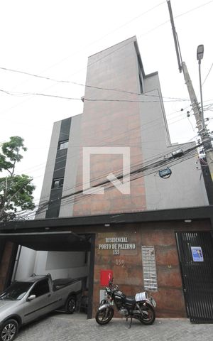 Apartamento para alugar com 55m², 2 quartos e 1 vaga Apartamento para alugar com 55m², 2 quartos e 1 vagaFachada